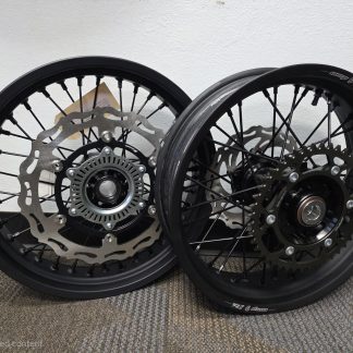 Ready to ship KTM 690 / HUSKY 701 supermoto wheels